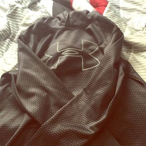 Under armor sweatshirt